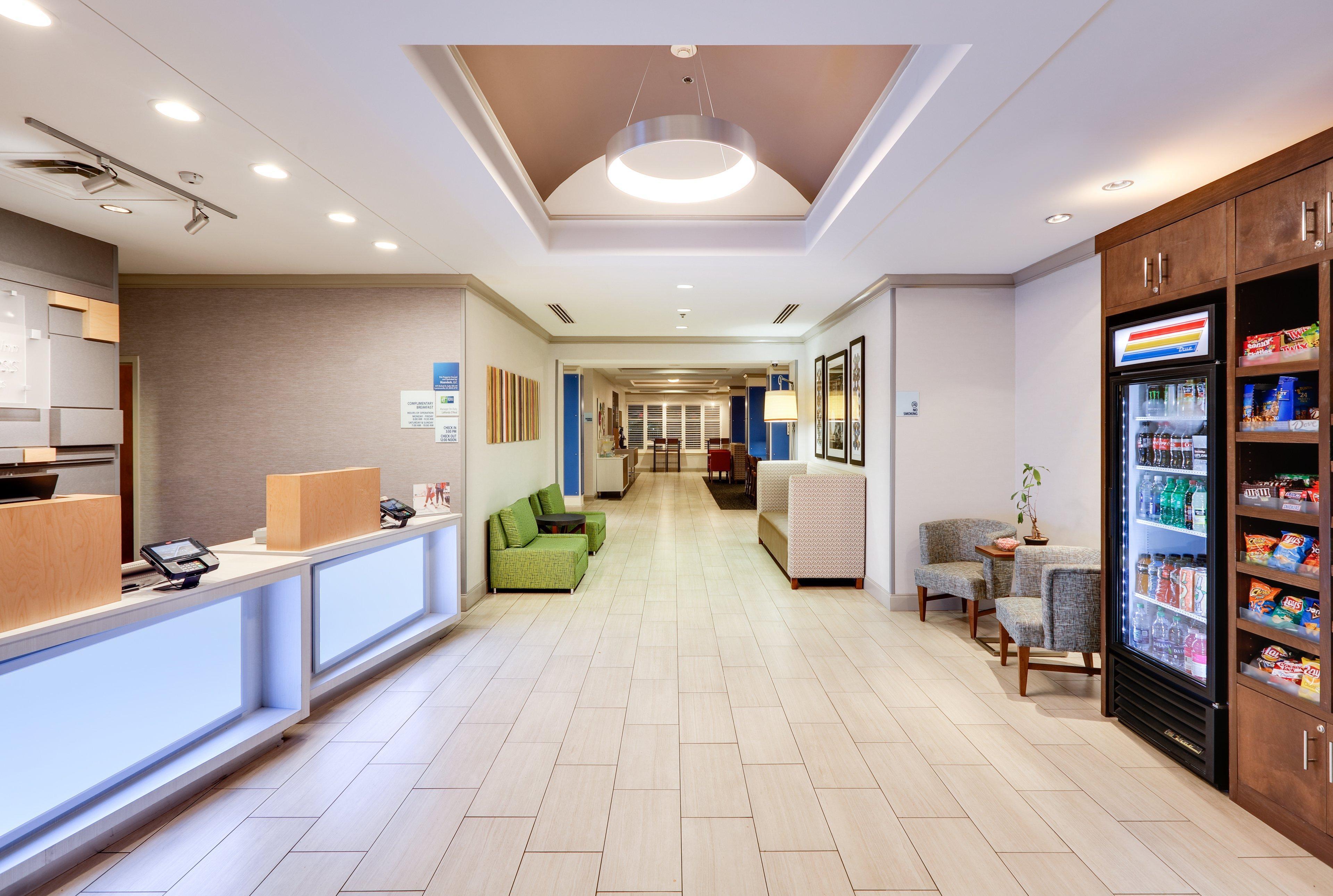 Holiday Inn Express Hotel & Suites Dublin By Ihg Kültér fotó