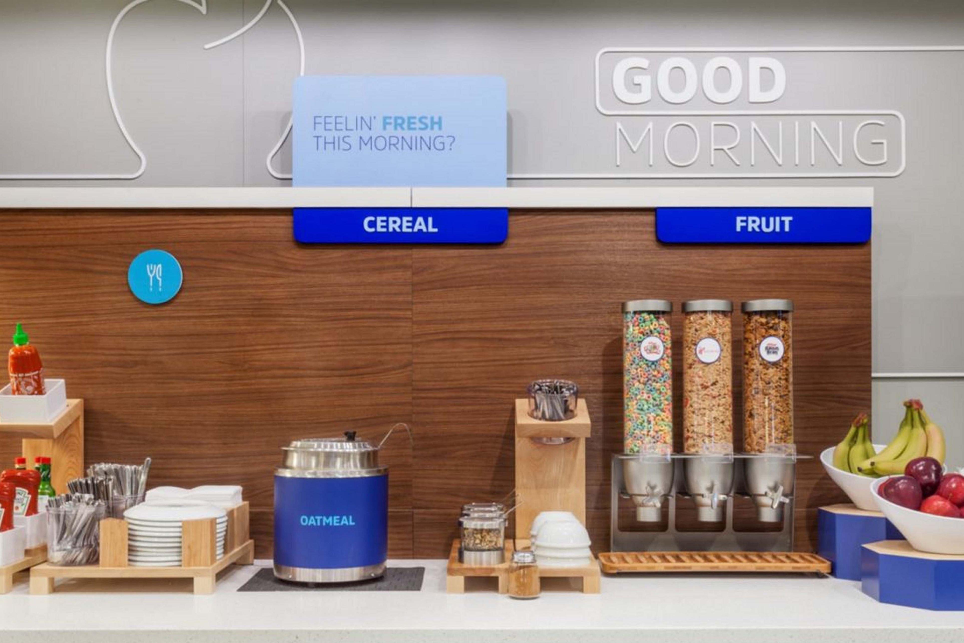 Holiday Inn Express Hotel & Suites Dublin By Ihg Kültér fotó