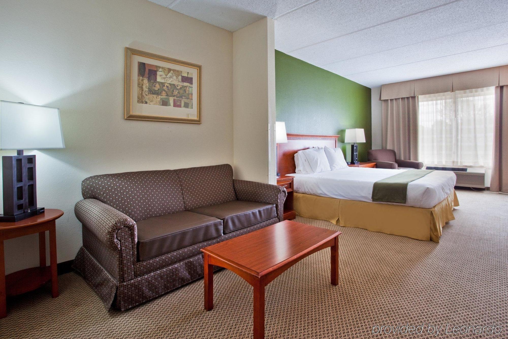 Holiday Inn Express Hotel & Suites Dublin By Ihg Kültér fotó